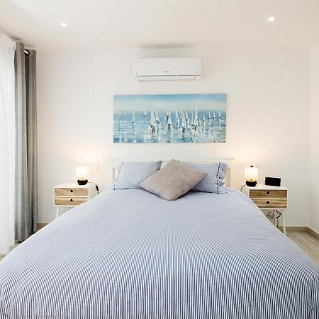Perfectly Located Beachside Apartment In Elviria Марбелья Экстерьер фото